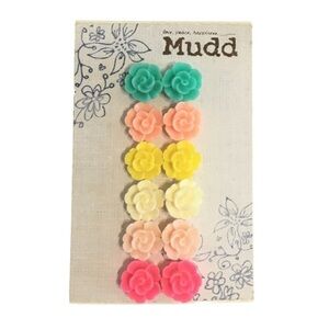 Mudd FLOWER EARRINGS SET OF 6